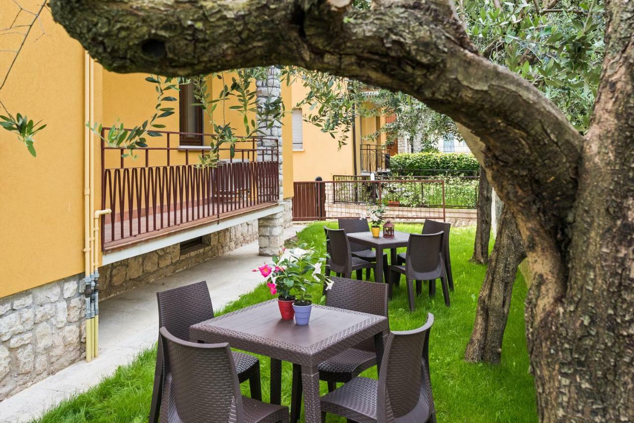 Ortaglia B2 Torri Del Benaco Exterior foto